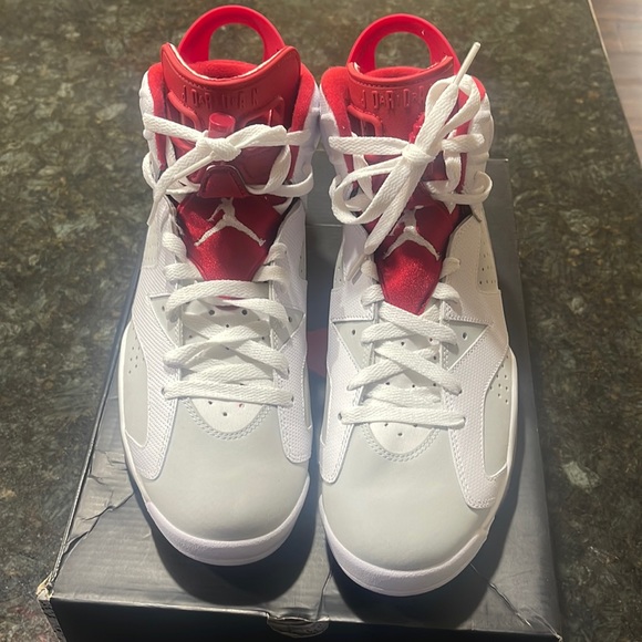 Deadstock Retro 6 Alternate Hare 2017 Release - Picture 2 of 6